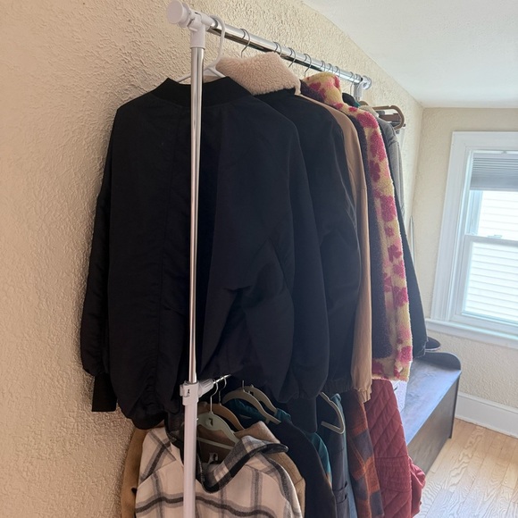 ALERT ALL RESELLERS. Loach pick up only - Picture 11 of 14